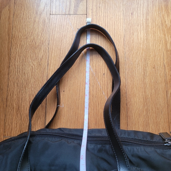 ❌️SOLD❌️ Authentic Vintage Prada Nylon Tote - Picture 8 of 16